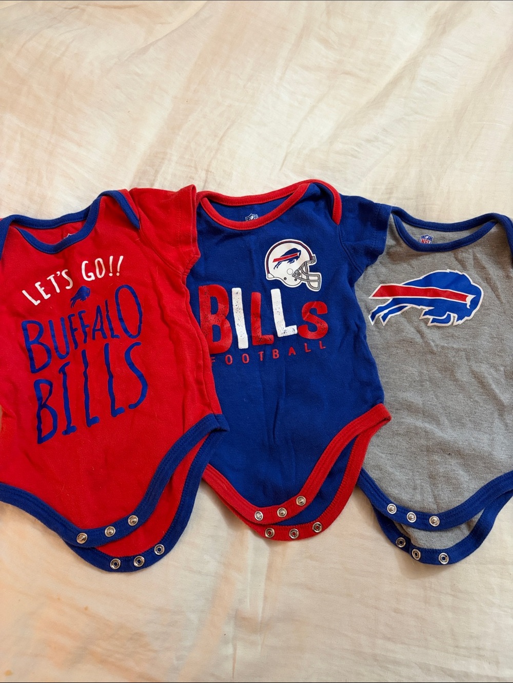 3-Piece NFL Buffalo Bills Baby Bodysuit Set